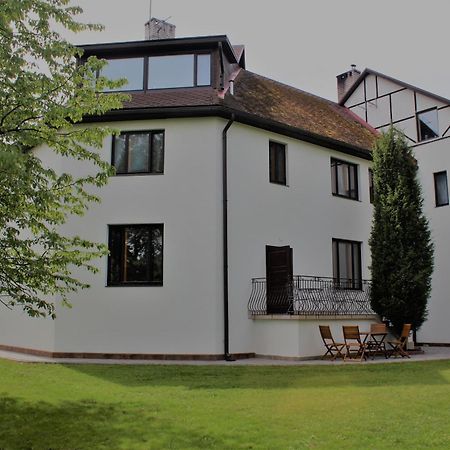 Villa Neubad Саулкрасти Екстериор снимка