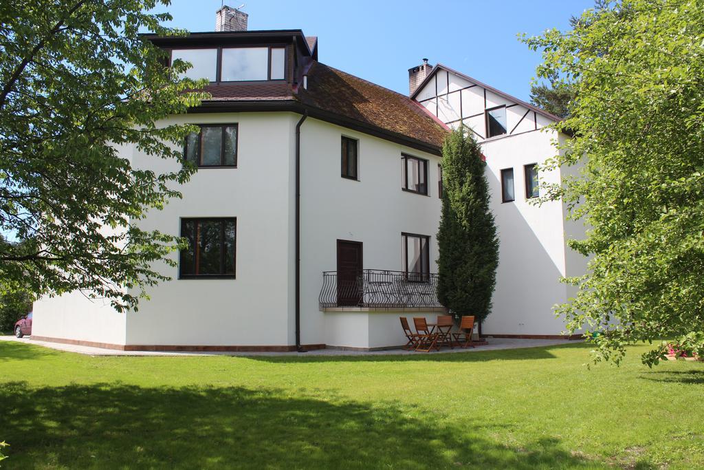 Villa Neubad Саулкрасти Екстериор снимка